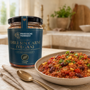 Chili sin Carne vegan angerichtet in einer Schale